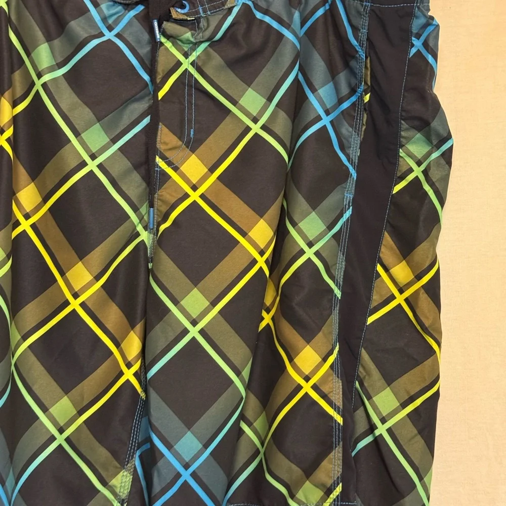 G-45 Men’s Speedo Black‎ Blue & Yellow Lined Summer Board Shorts Size XL